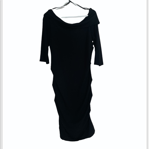 Le Chateau XXL off shoulder ruched dress - black - Picture 2 of 8